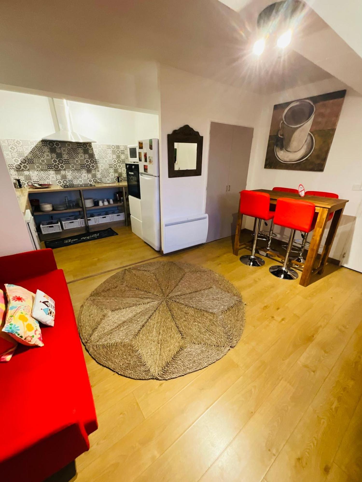 No 14 , 15 Meters Plein Centre Mirepoix Apartment Tres Calme Netflix ,Terrace Sleeps 4 70 M2 Zewnętrze zdjęcie